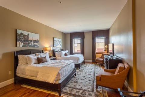 Standard Room, 2 Queen Beds (1) | Premium bedding, memory foam beds, desk, blackout drapes