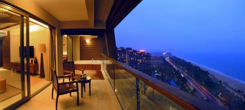 Deluxe Suite, 3 Bedrooms, Kitchen, Ocean View | Balcony