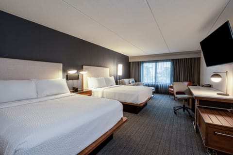 Room, Multiple Beds | Premium bedding, pillowtop beds, desk, laptop workspace