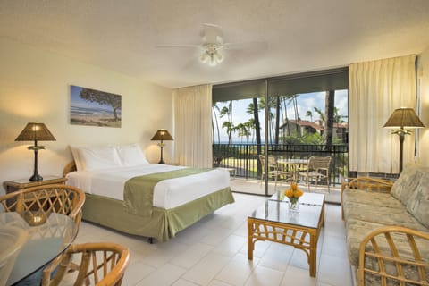 Condo, Studio, Ocean View | In-room safe, individually decorated, individually furnished