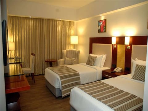 Premium bedding, minibar, in-room safe, desk