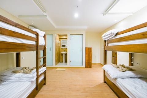 Basic Shared Dormitory, Mixed Dorm | Bed sheets