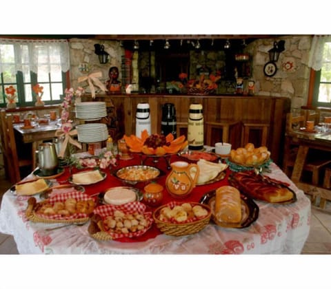 Free daily self-serve breakfast