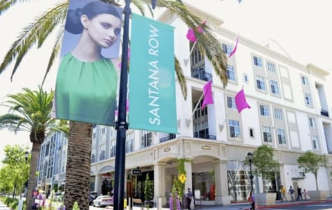 Santana Row... the Beverly Hills of Silicon Valley!