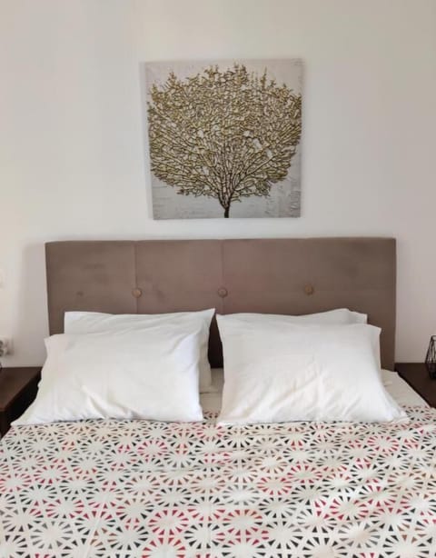 1 bedroom, in-room safe, desk, iron/ironing board