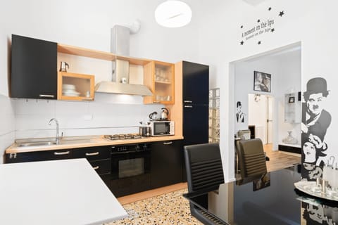 Apartment, 2 Bedrooms | Private kitchen | Full-size fridge, microwave, oven, stovetop