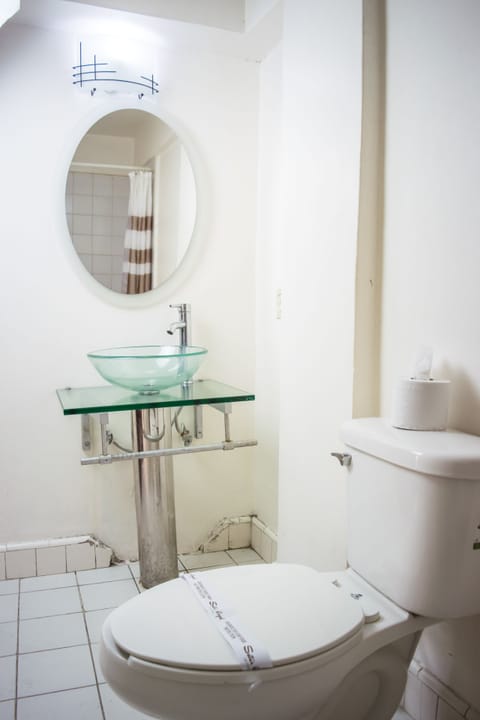 Room with kitchen for 4 people | Bathroom | Shower, free toiletries, towels, soap