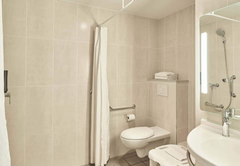 Double Room, Mobility Accessible | Bathroom | Shower, towels, soap, toilet paper