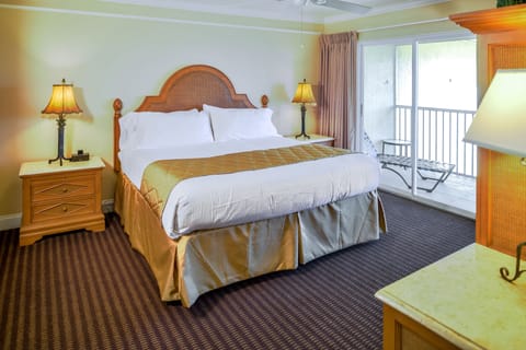 Condo, 2 Bedrooms One King with Two Twin Beds  | 2 bedrooms, premium bedding, in-room safe, desk