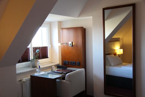 Business Single Room | Room amenity