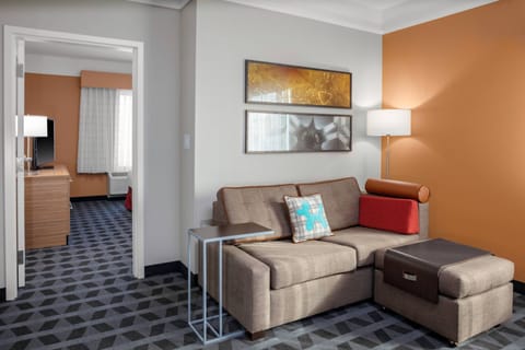 Suite, 1 Bedroom | Premium bedding, pillowtop beds, desk, laptop workspace