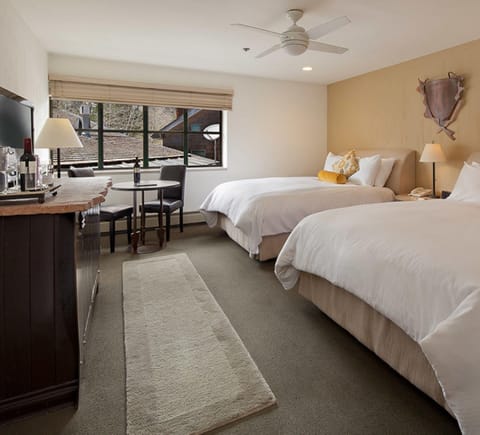 Iron/ironing board, rollaway beds, WiFi, bed sheets