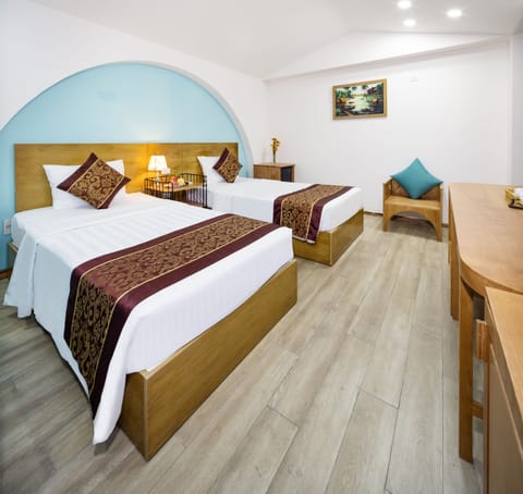 Superior Triple Room, Balcony | 1 bedroom, Egyptian cotton sheets, premium bedding, down comforters