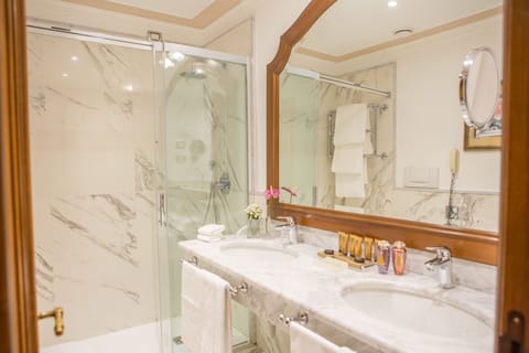 Jetted tub, free toiletries, hair dryer, bathrobes