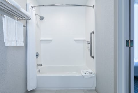 Suite, 1 King Bed, Accessible (Mobility, Accessible Tub) | In-room safe, desk, laptop workspace, blackout drapes