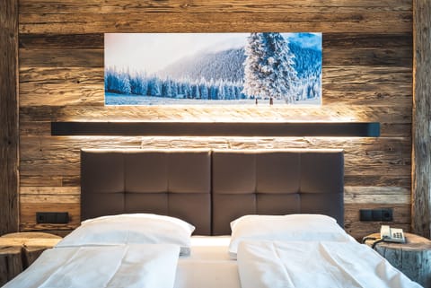 Superior Double Room | 2 bedrooms, in-room safe, individually decorated, individually furnished