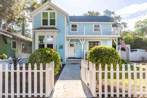 Safe residential neighborhood, walking distance to downtown Paso