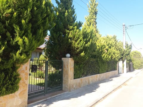 steet view naiadon 14 chalkoutsi 19015