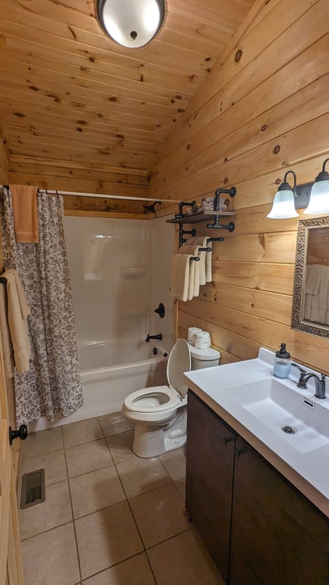 First-floor bath with full shower and bathtub!