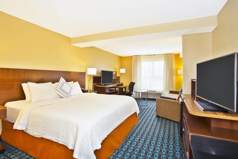 Suite, 1 King Bed with Sofa bed | Premium bedding, desk, laptop workspace, blackout drapes
