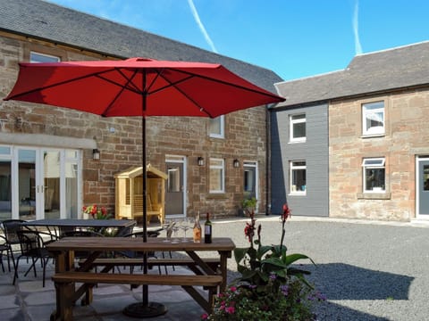 Delightful sitting out area | Smithfield House, Tarbolton, near Ayr
