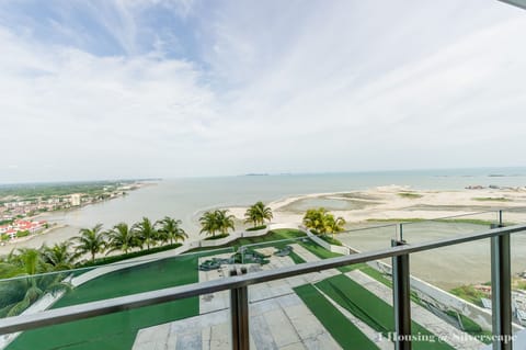 Elite Apartment, 2 Bedrooms | Balcony view