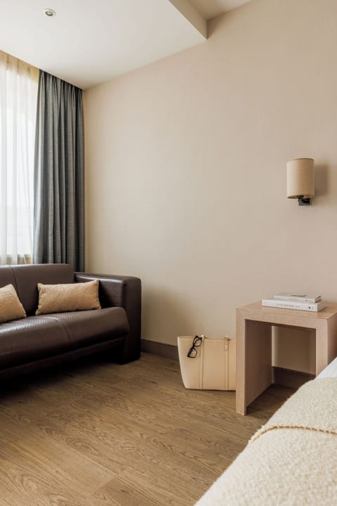 Down comforters, minibar, in-room safe, individually furnished