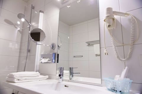 Minibar, in-room safe, rollaway beds, free WiFi