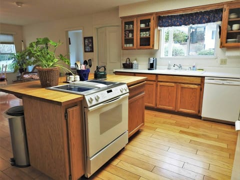 b3f80acf-9713-44fd-9b80-fe5c2a5e7dd0