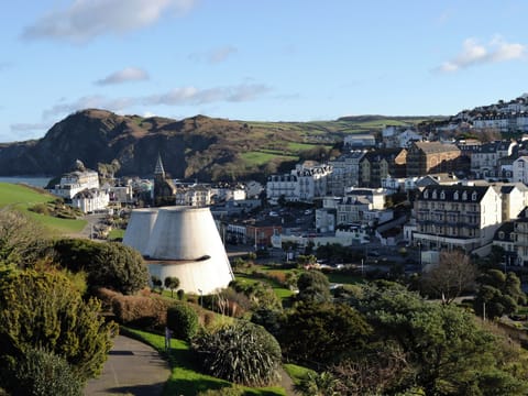 Ilfracombe | Newhaven, Combe Martin