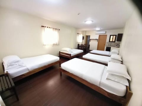 Dormitory | Premium bedding, desk, free WiFi, bed sheets