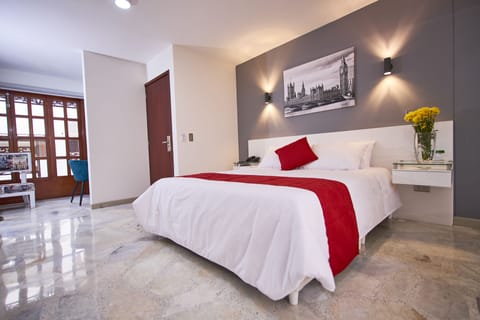 Superior Triple Room | Premium bedding, down comforters, Select Comfort beds, desk