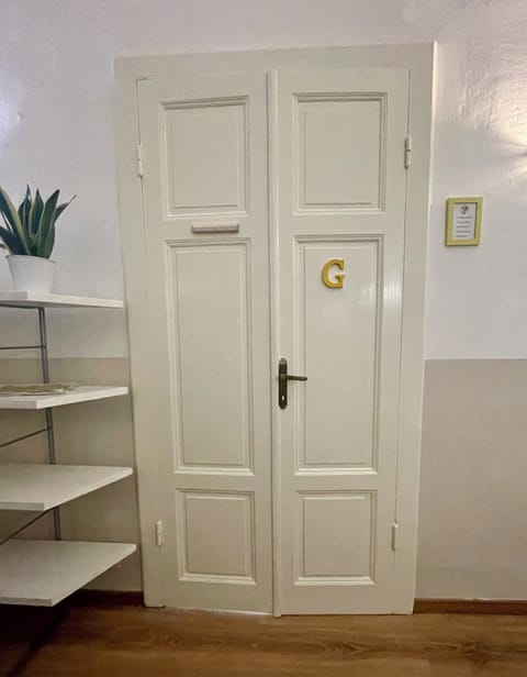 City Double Room, Non Smoking | Desk, soundproofing, iron/ironing board, free WiFi