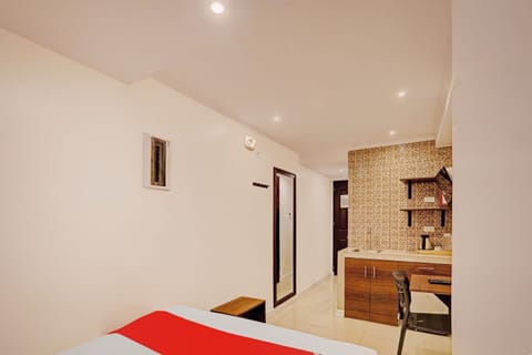 Deluxe Double Room | Desk, free WiFi, bed sheets