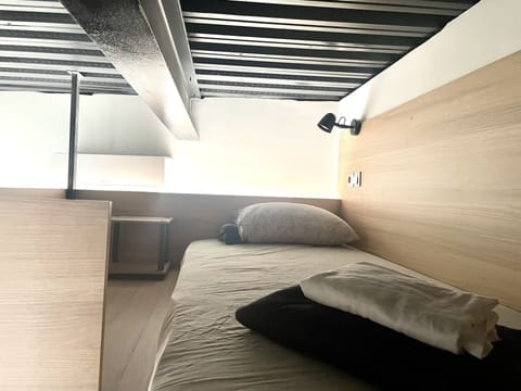 Shared Dormitory, City View | Soundproofing, free WiFi, bed sheets