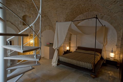 Trullo - Top Suite  | Minibar, in-room safe, desk, free WiFi