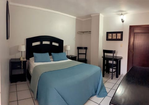 Single Room | Free WiFi, bed sheets