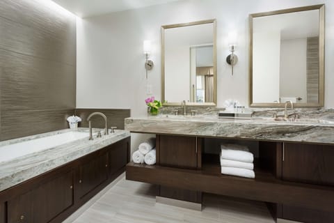 Presidential Suite, 1 Bedroom | Bathroom | Combined shower/tub, designer toiletries, hair dryer, towels