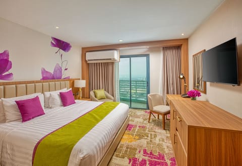 Superior Room | Premium bedding, in-room safe, individually decorated