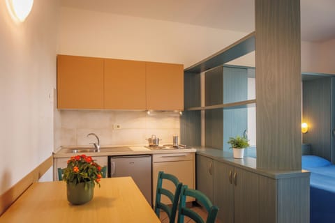 Triple Room | Private kitchen