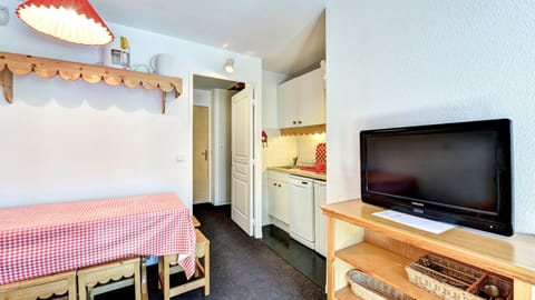 Stay in our cozy and charming duplex apartment!