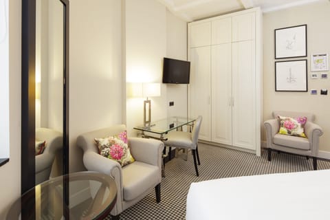 Deluxe Room, 1 Double Bed | Premium bedding, Select Comfort beds, in-room safe, desk