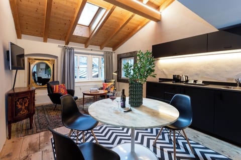 Superior Apartment | Minibar, free WiFi