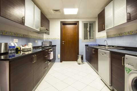 Executive Apartment, 1 Bedroom, City View | Private kitchen | Coffee/tea maker, electric kettle, eco-friendly cleaning products