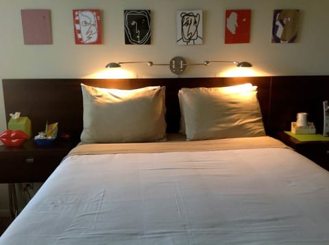 Standard Room, 1 Queen Bed, View (Pet Friendly, Rooms 11, 12 & 16) | Egyptian cotton sheets, premium bedding, pillowtop beds