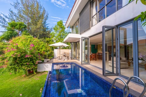 3 Bedroom Deluxe Villa, Garden View | Private pool