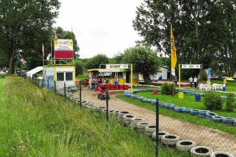 Region [summer] (&gt;5 km)