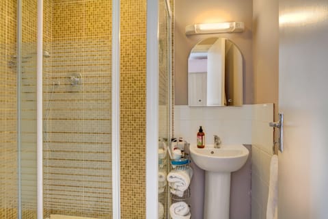 Free toiletries, hair dryer, towels