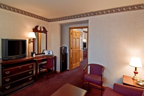 Suite, 2 Queen Beds, Non Smoking | Desk, iron/ironing board, free WiFi, alarm clocks