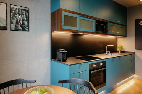 Blue Lagoon | Private kitchen | Full-size fridge, microwave, oven, stovetop